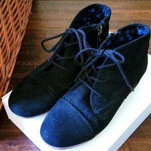 Cat & Jack Girls Black booties